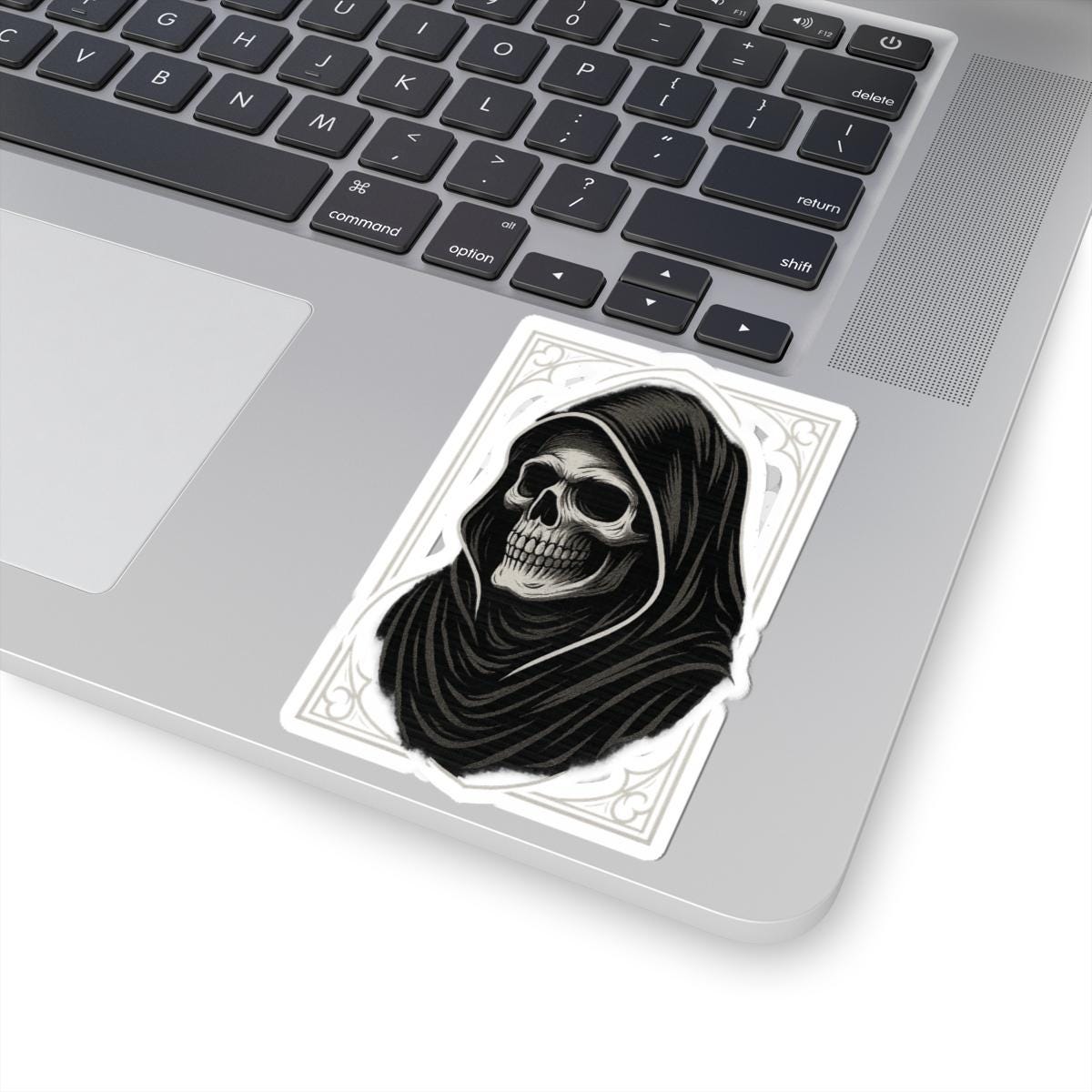 Dark Elegance Skull Sticker – Gothic Tattoo Art Decal VeinLine Studio