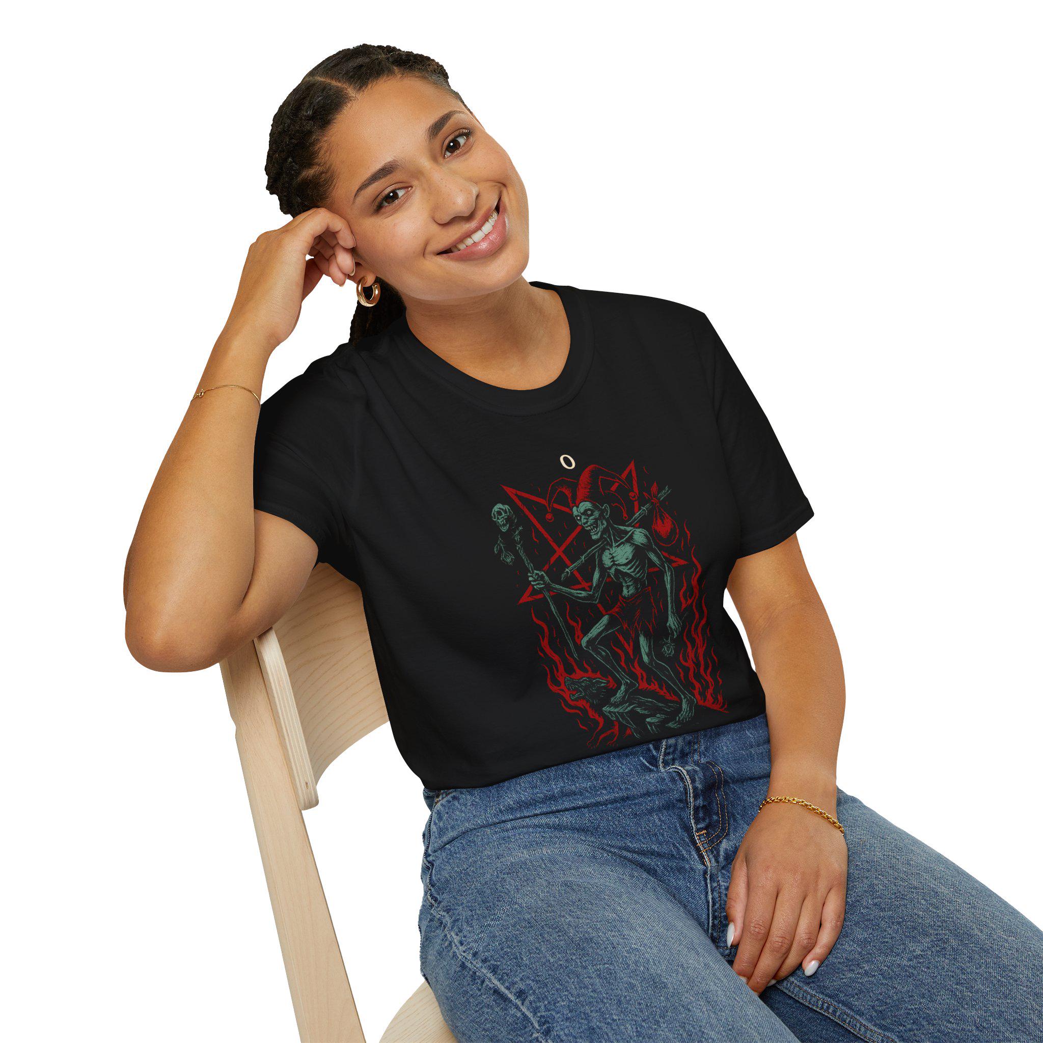 The Fool Tarot Card T-Shirt Black. VeinLine Studio